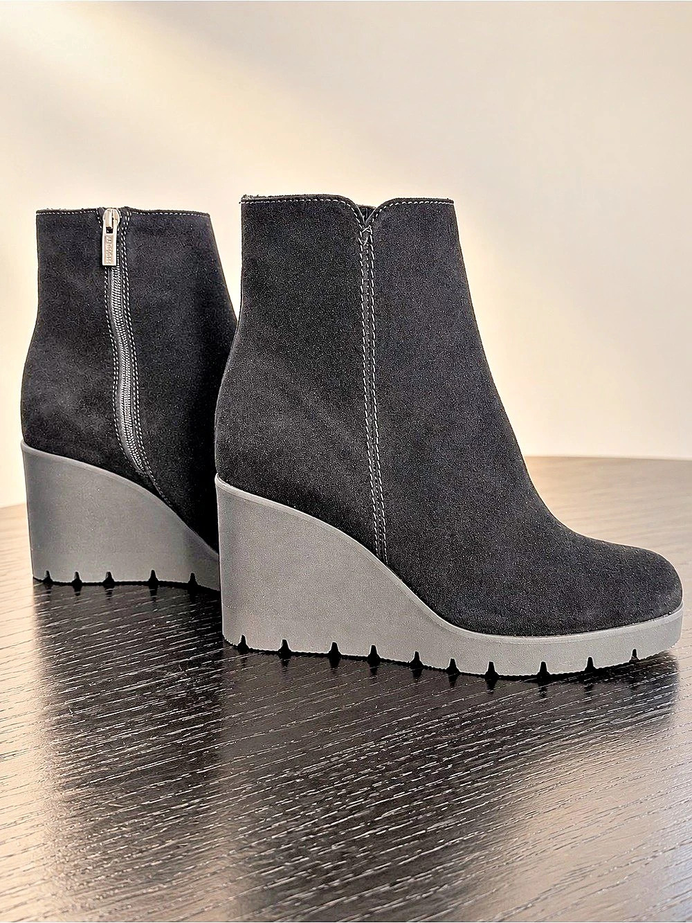 NEW La Canadienne Waterproof Suede Wedge Boots 7.5